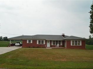 750 Sharpe Mill Rd, Hiddenite, NC 28636