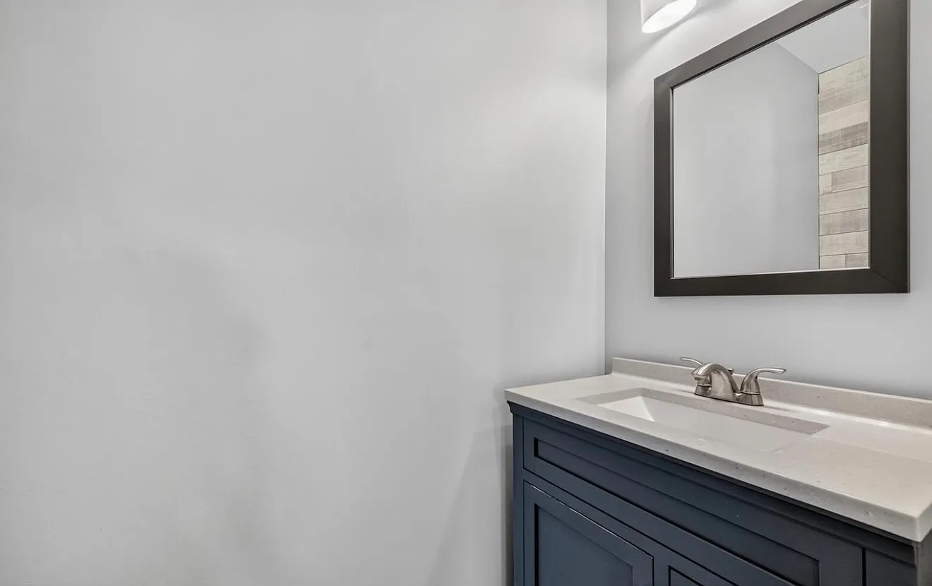3 bed, 2273 sqft, $3,000 — Photo 3