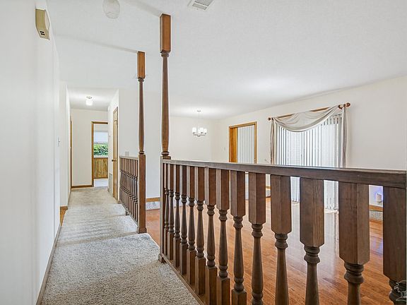 4th image of 8217 Squire Rd