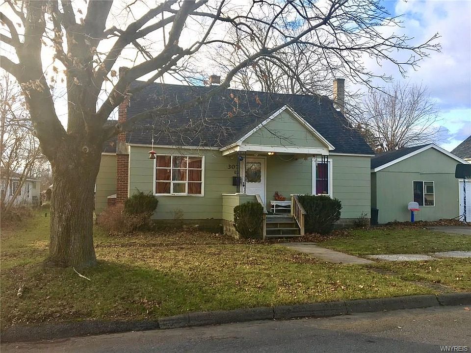 2nd image of 307 N 18th St