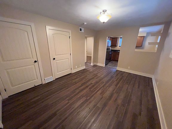 4th image of 1017 S 31st St APT 1