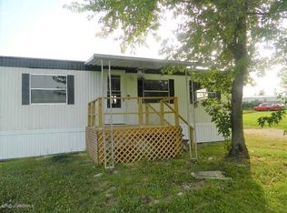 5651 Hawk Lake Dr, Fulton, MO 65251
