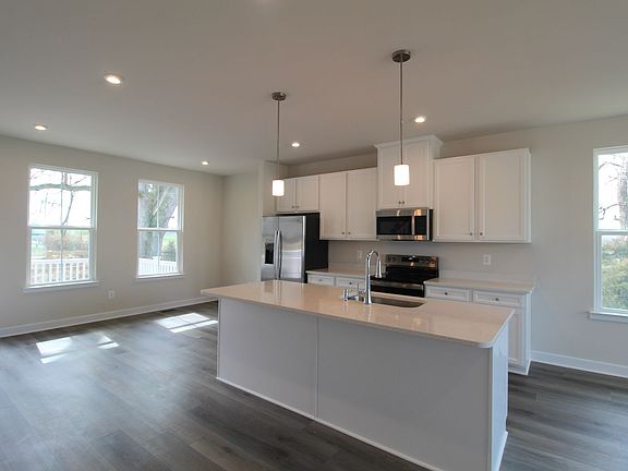5th image of 3663 Ponton Rd