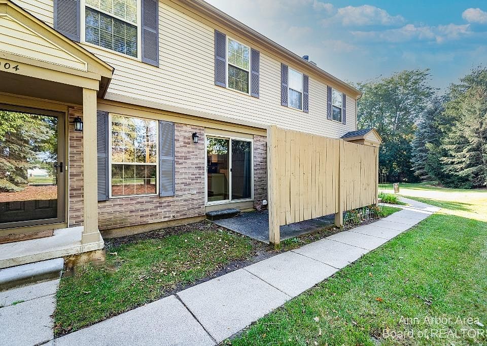 1st image of 3004 Forest Creek Ct