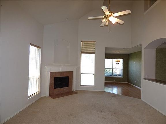 5th image of 8601 Turnberry Dr