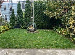212 Freeman St APT 1, Brooklyn, NY 11222