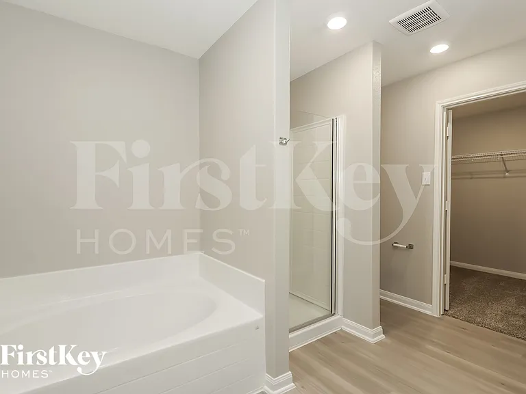 20703 Solstice Point Dr — Photo 16