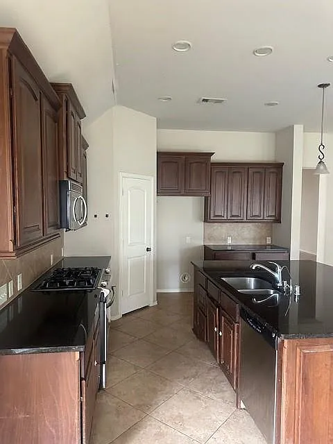 Building Photo - 21823 Juniper Wood Ln