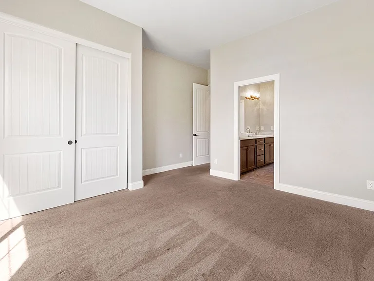 1015 N Cantlon Ln — Photo 19