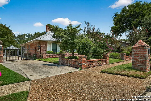 Building Photo - 3413 Foxbriar Ln