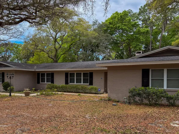 2 Pembroke Pl, Fort Walton Beach, FL 32547