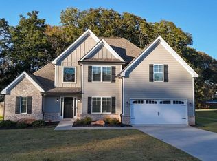 385 Finch Landing Rd, Winder, GA 30680
