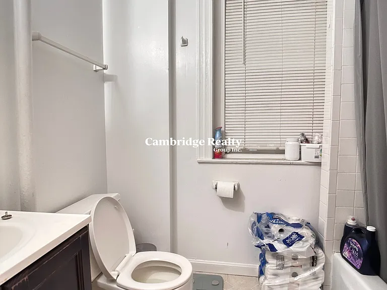 1 Linden St #3T — Photo 9