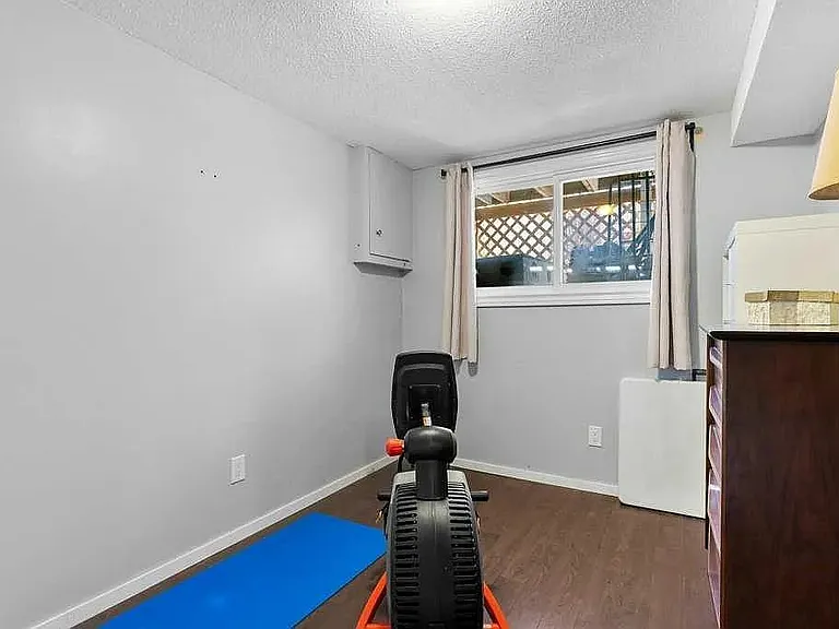 6703 Huntsbay Rd NW — Photo 9