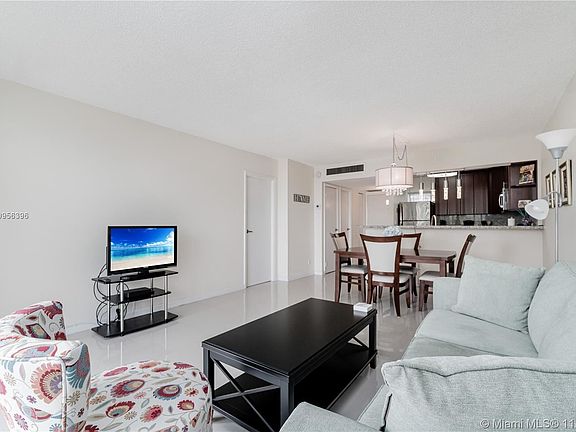 5th image of 20400 W Country Club Dr APT 503