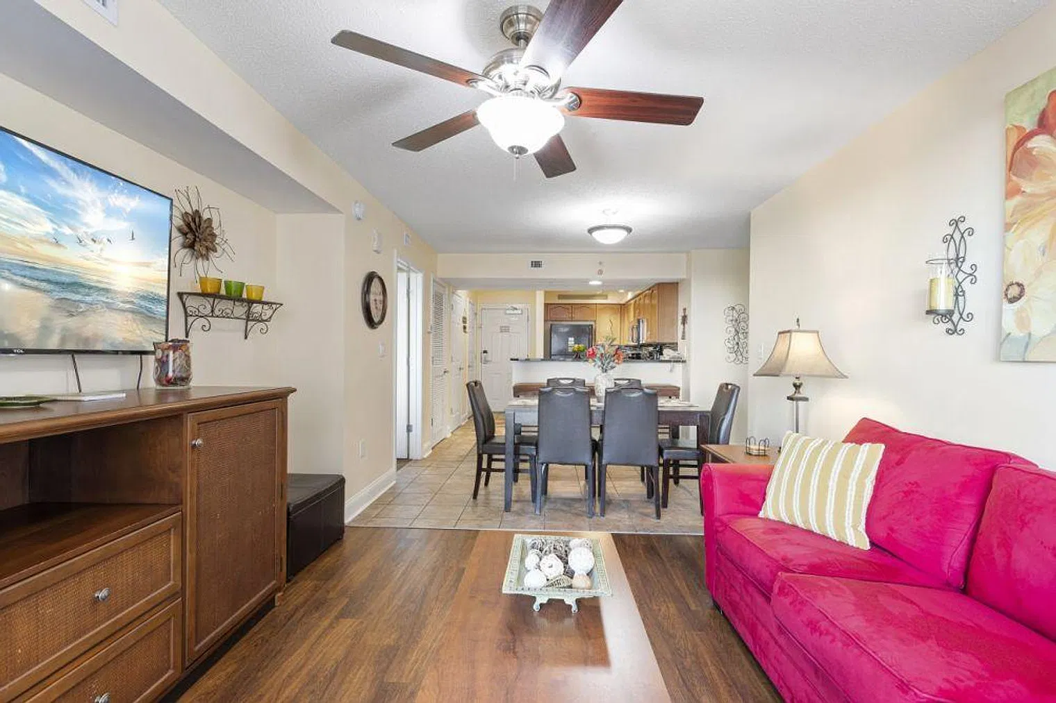 2 bed, 2.0 bath, 1097 sqft, $3,288 — Photo 2