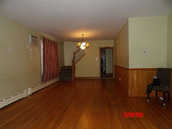 3rd image of 7736 W Sunset Dr