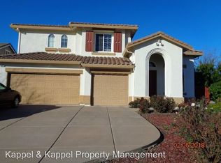 318 Rock Creek Cir, Vacaville, CA 95688