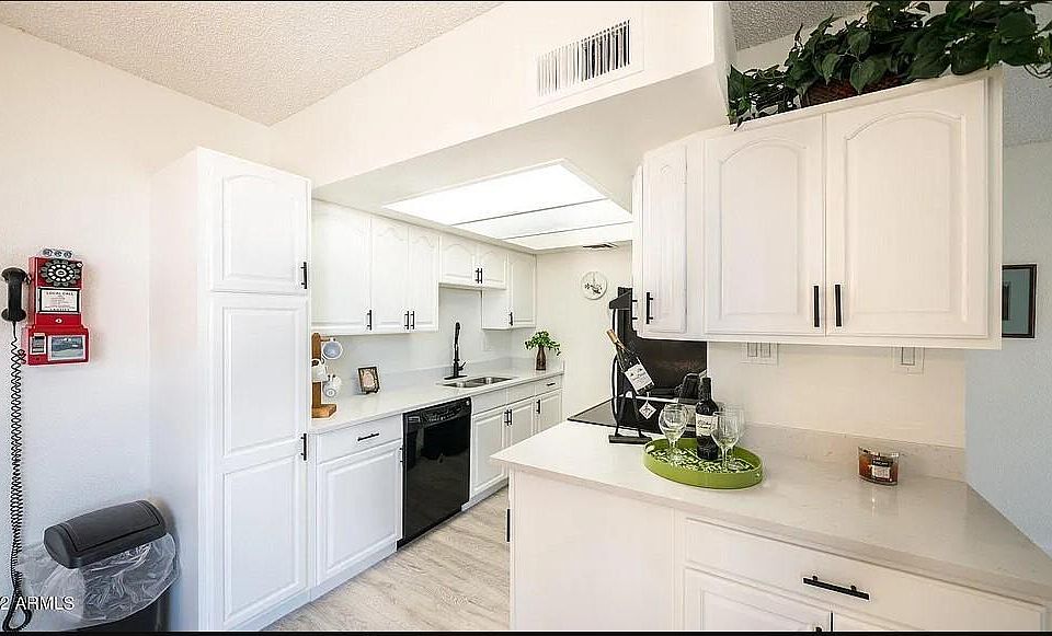 1st image of 3030 E Clarendon Ave Unit 27