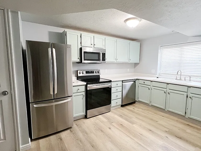 Second Kitchen