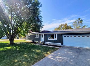 1908 Radcliffe Rd, Traverse City, MI 49685
