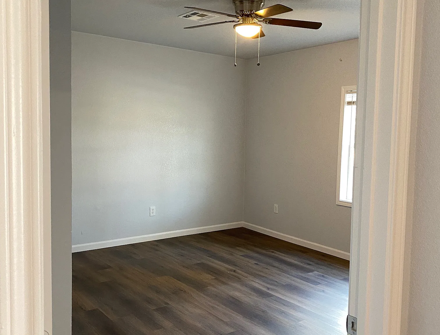4715 Kansas Street - 3 — Photo 3