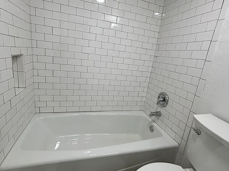 6565 N 17th Ave #14 — Photo 16