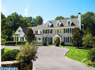 4255 White Horse Rd, Malvern, PA 19355