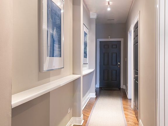 5th image of 1618 N Oakley Ave #3N