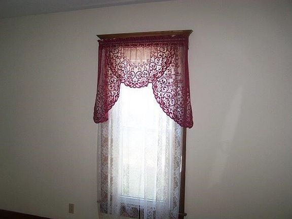 5th image of 318 N Chauncey St