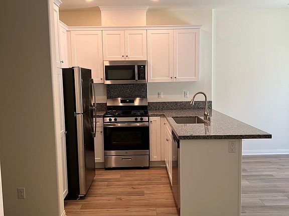 3rd image of 24123 Dolcetto Ave