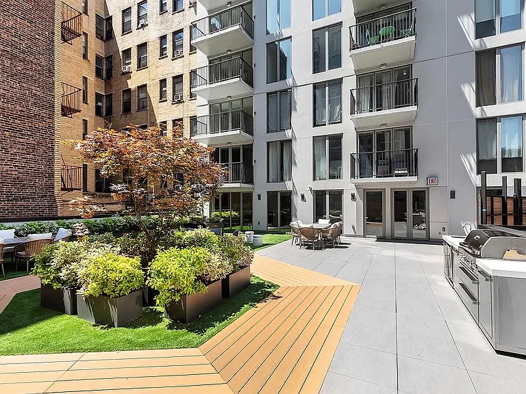 567 Ocean Ave #B501 — Photo 11