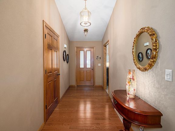 3rd image of 519 Wayfarer Ct #28