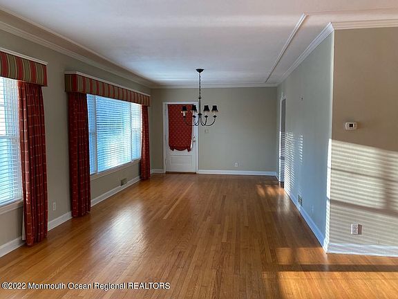 4th image of 29 Vista Dr