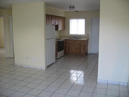 5th image of 1106 Harry Ave S