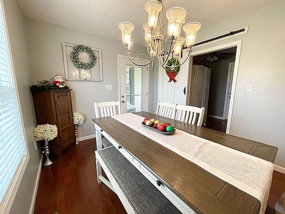 2nd image of 4219 Scarlet Oak Dr