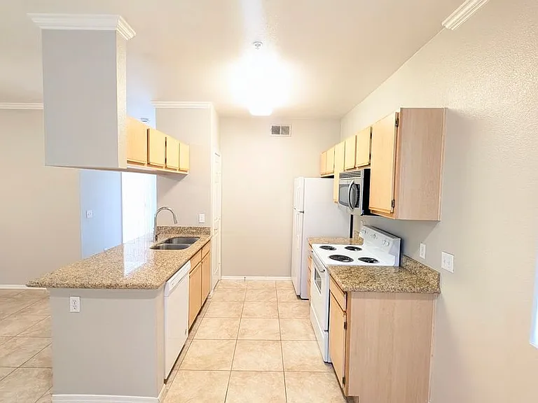 5345 E Van Buren St #248 — Photo 9