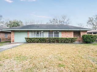 4062 Silverwood Dr, Houston, TX 77025