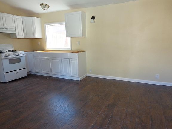 5th image of 222 S Eureka St APT 8