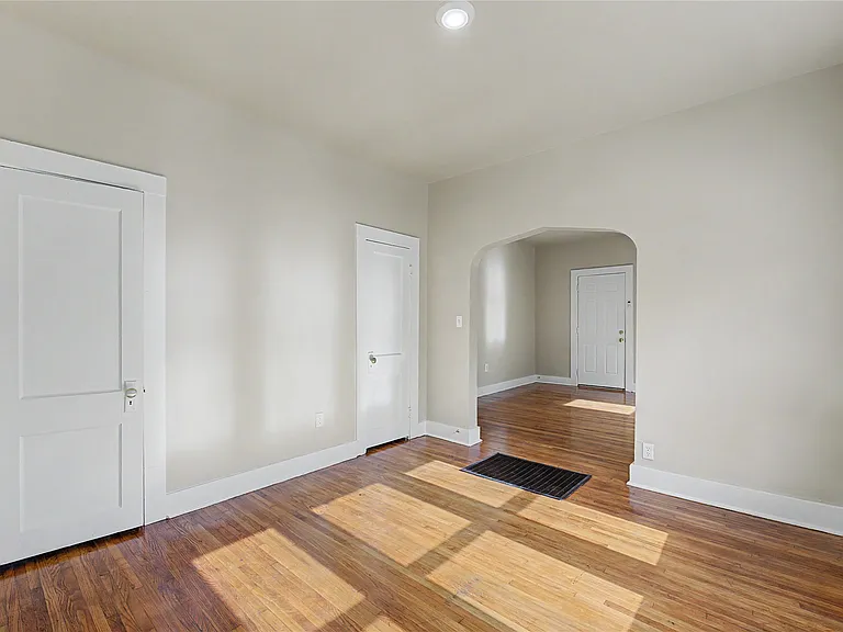 2015 E 2nd St #A — Photo 5