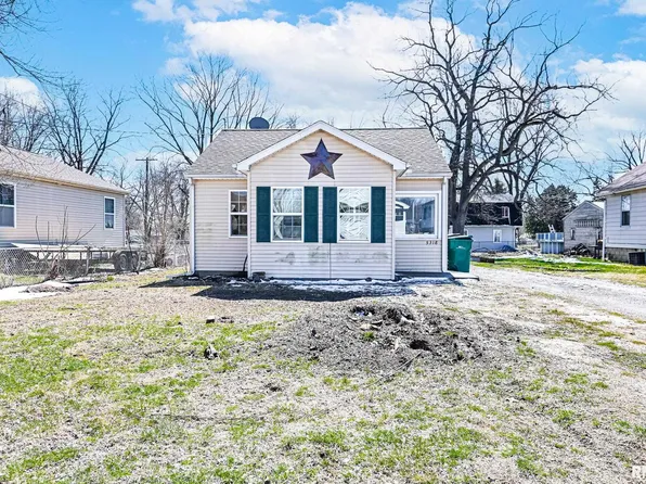 5318 W Katherine Ave, Peoria, IL 61604