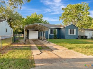 2402 E Brazos St, Victoria, TX 77901