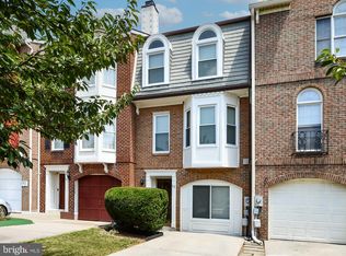 42 Victoria Sq, Frederick, MD 21702
