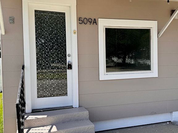 3rd image of 509 Roderick St