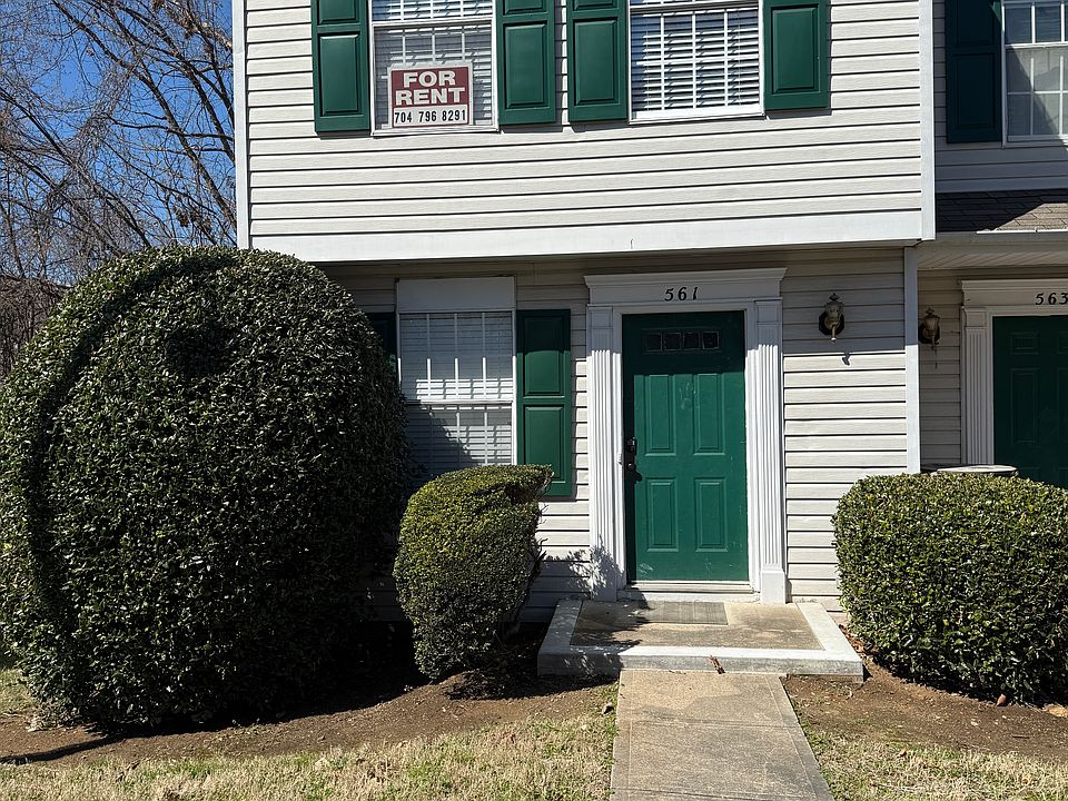 1st image of 561 Lex Dr #561