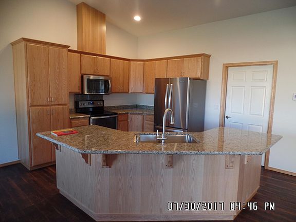 5th image of 992 N Oliver Ln