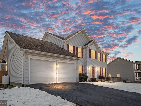 2nd image of 3 Grace Ct