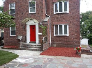 4560 Henry Hudson Pkwy E, Bronx, NY 10471