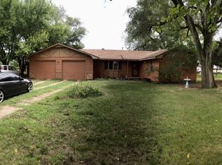 2056 S Hoover Rd, Wichita, KS 67209