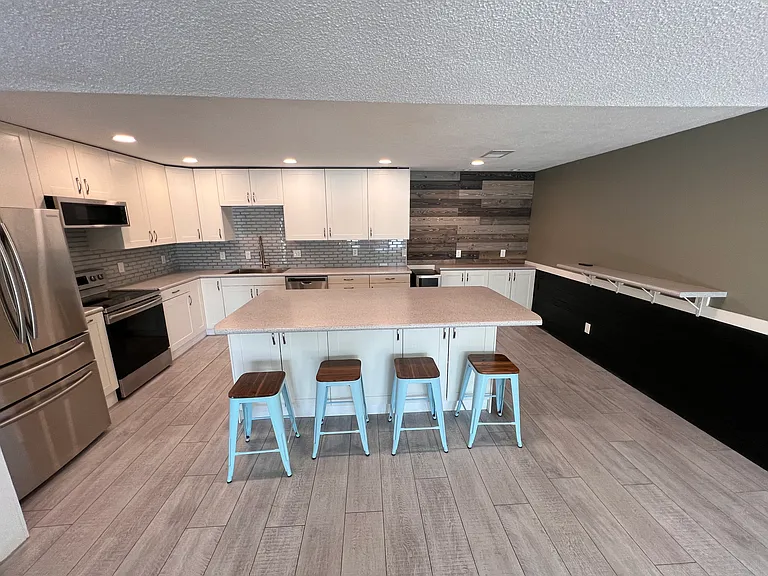 5079 Aqua Dr #1B — Photo 6